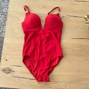 natori red one piece